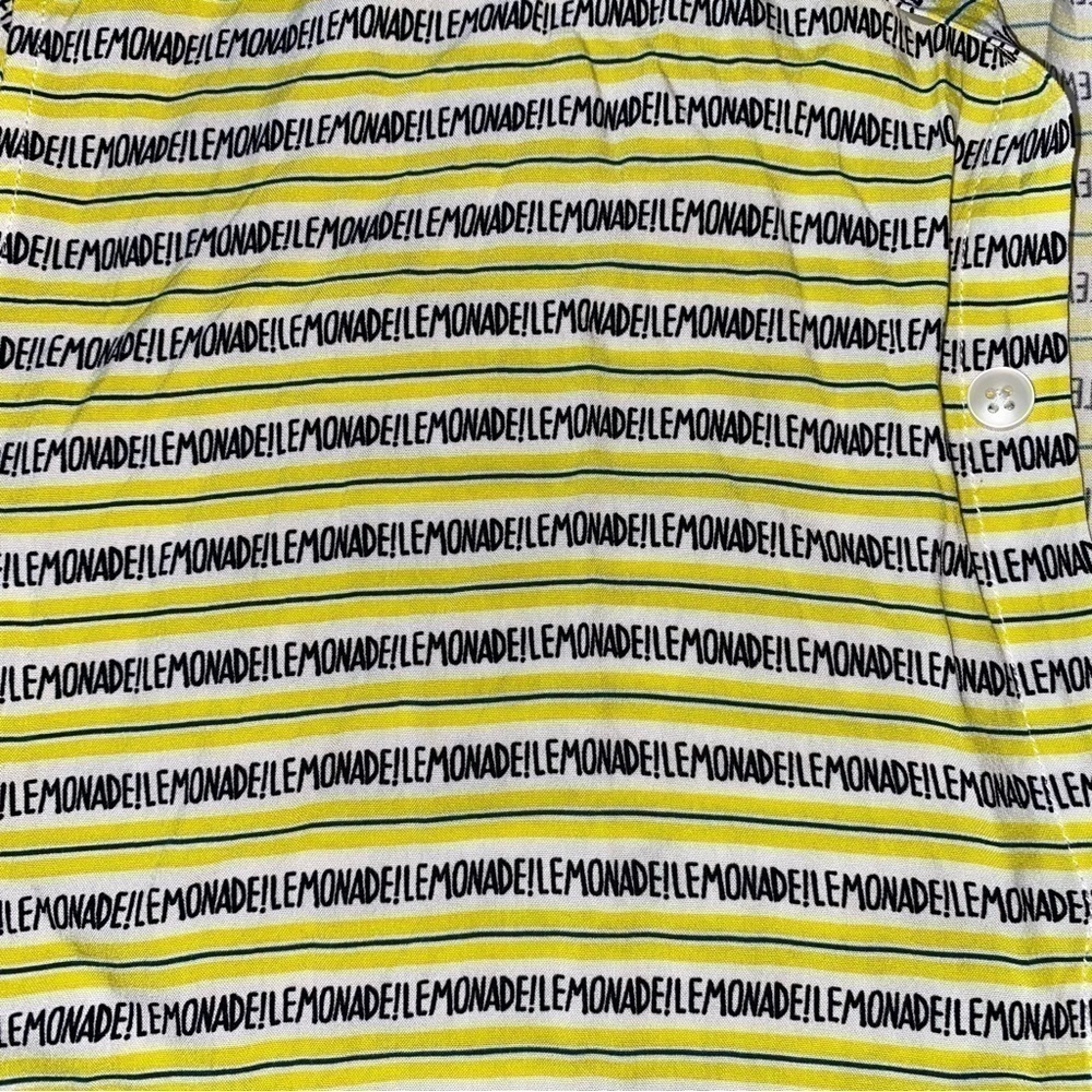 ZARA Slogan Print Button Down Short Sleeve. Men’s large - Picture 9 of 10